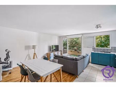appartement 3 pièces de 64 m² à chatillon