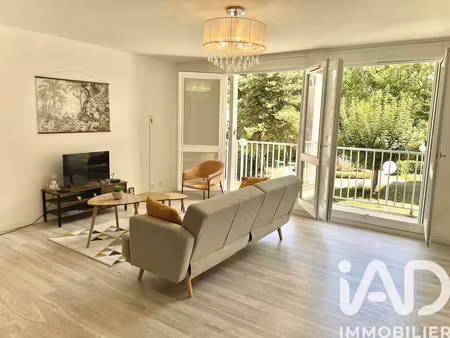 appartement à montigny-le-bretonneux (78180)