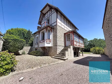 maison de charme en pierre avec 4 chambres à vendre au coeur de montereau-fault-yonne