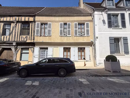 maison 6 pièce(s) 133 m² en hyper centre de montfort l'amaury