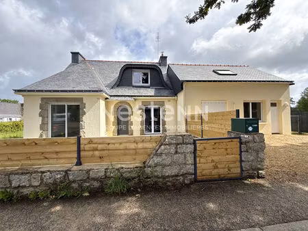 moreac - jolie maison traditionnelle à vendre  4 chambres et son jardin de 325 m²