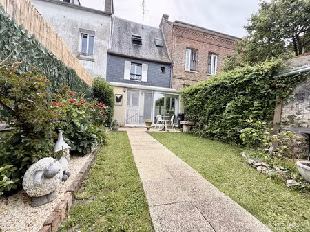 maison de bourg renovée avec commerces à pied