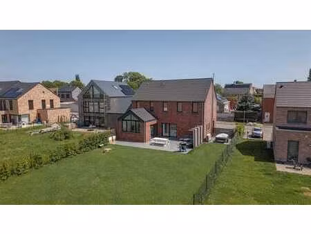 dernier patard - villa 'neuve' - peb a+ !