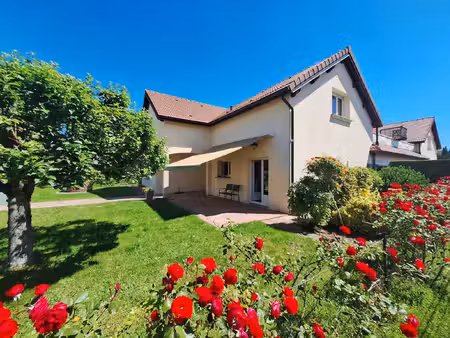 maison contemporaine golbey 474 m²