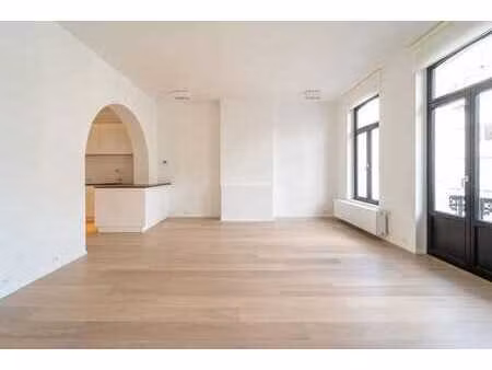 ixelles - a deux pas de la place du chatelain