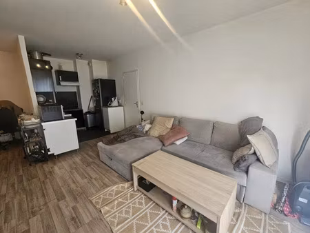 location appartement 2 pièces 48 m² à forges-les-bains (91470)  720 €