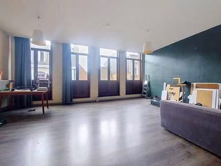 appartement 2 ch à 50m de la gd place