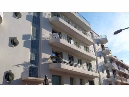 location appartement 1 pièce 27 m² à cassis (13260)  800 €