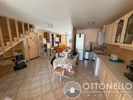 location meublée appartement 4 pièces 111.3 m² à puget-sur-argens (83480)  980 €