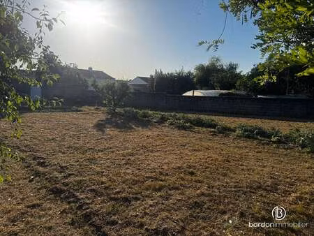 vente terrain à challans (85300) : à vendre / 670m² challans