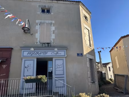 location locaux professionnels 0 pièces 42 m² à mouchamps (85640)  450 €
