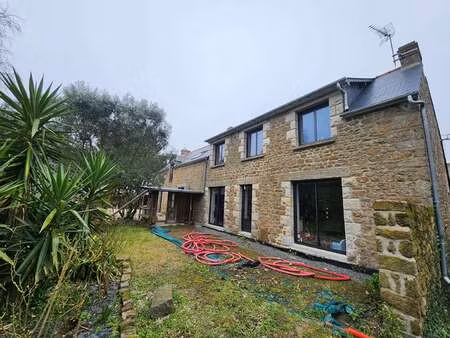 vente maison à saint-coulomb (35350) : à vendre / 248m² saint-coulomb