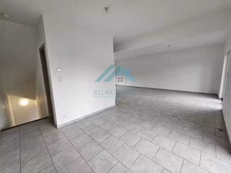 à louer maison mitoyenne 120 m² – 1 950 € |mondorff