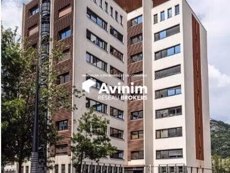 location local d’activités grenoble 38000 140m²