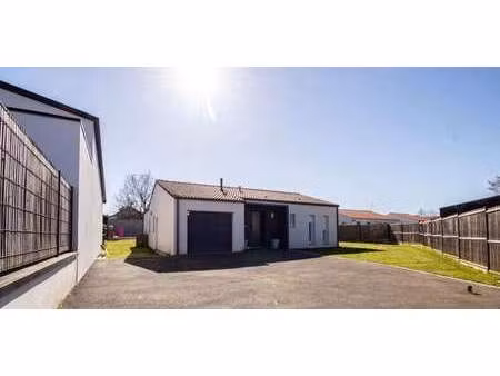 vente maison à saint-denis-la-chevasse (85170) : à vendre / 110m² saint-denis-la-chevasse