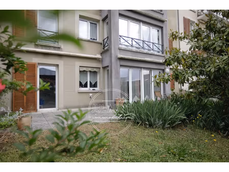appartement en rez-de-chaussée avec extérieur secteur vala