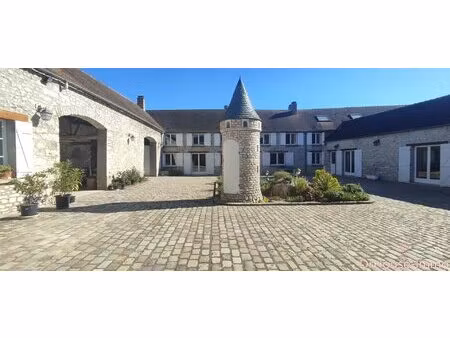 corps de ferme à chateau-landon (sud 77) de 320 m² hab - nombreuses chambres et...