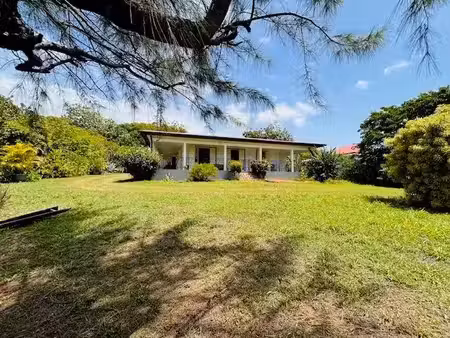 location meublée villa 4 pièces 135 m² à capesterre belle eau (97130)  1 190 €