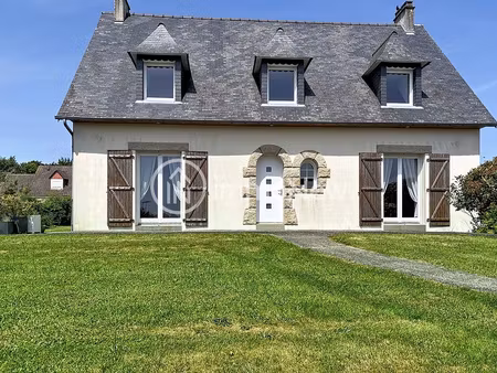 beau pavillon annees 1980 de 140 m2 de terrain proche comme