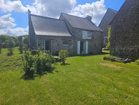 lanvallay : ensemble de 2 petites maisons anciennes 'esprit cottage'   cadre bucolique