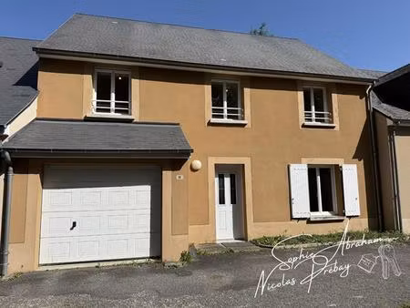 maison avec 5 chambres  garage et jardin