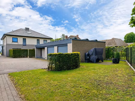 bien professionnel à vendre à gruitrode € 750.000 (lopss) - mieke henckens | zimmo
