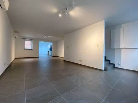 appartement à louer à leuze-en-hainaut € 825 (loqe6) - primmo péruwelz | zimmo