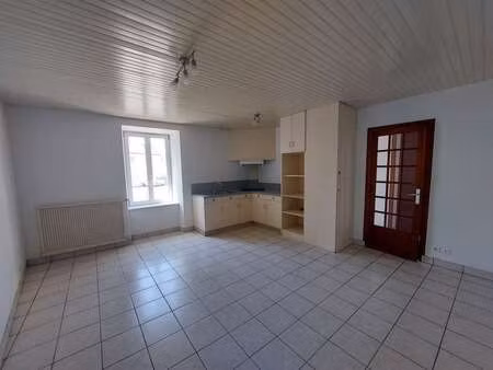 vente immeuble à coray (29370) : à vendre / 222m² coray