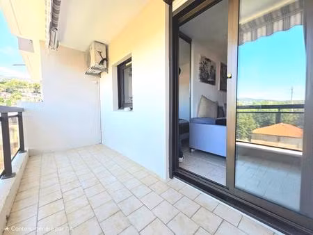 appartement le lavandou 2 pièce terrasse (s) 26 m2  a 2mn de la mer
