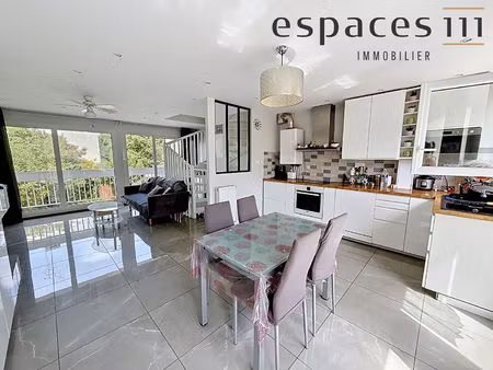 maison montigny le bretonneux 89 m2