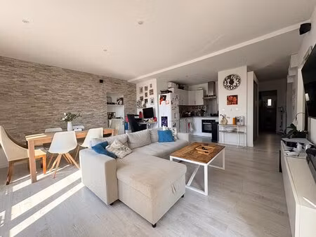 grasse - appartement 3 pièces 69m²