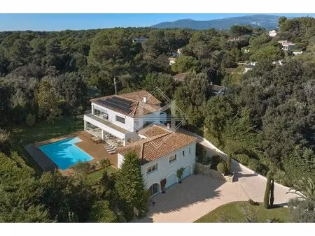 superbe propriété au calme absolu - domaine recherché