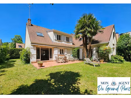 maison jouy en josas de 175m2 (220m2 au sol) sur terrain de 600m2 vue foret - proche veliz