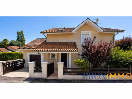 magnifique villa familiale de 156 m² à claix