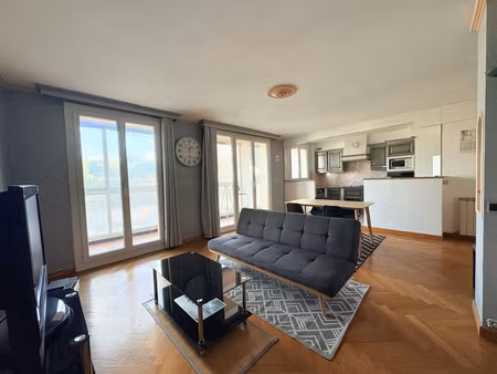 appartement 3 pieces 80m2 dans le 9eme / sous compromis