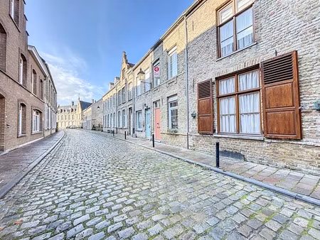 huis te huur in veurne met 2 slaapkamers