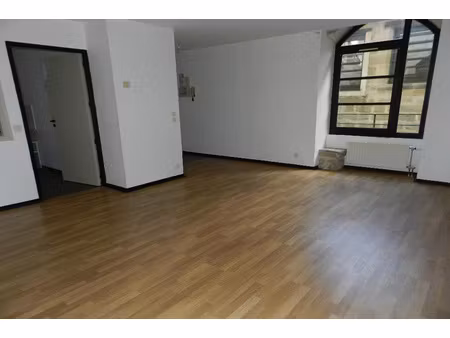 location appartement 2 pièces 47m² figeac 46100