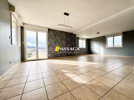 location appartement 4 pièces 124m²