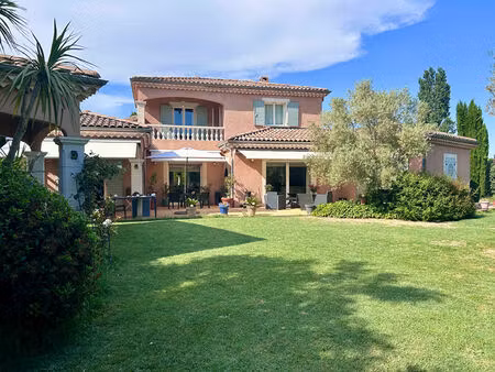 achat maison 7 pièces 205m²