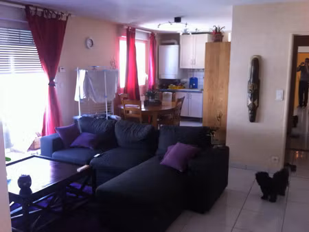 location appartement 2 pièces 43 m² à rodez (12000)