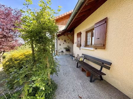 maison 8 pièces - 153 m²