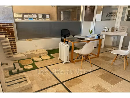 achat local commercial 24m² la crau 83260