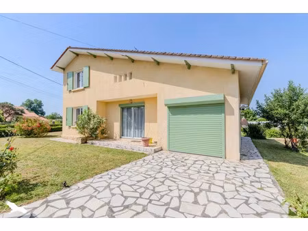 vente maison 6 pièces 90 m² à coutras (33230)  187 000 €
