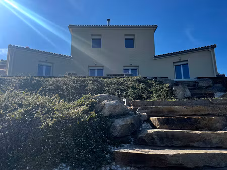 maison 7 pièces - 140 m²