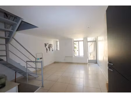 location appartement 2 pièces 50 m² à la charité-sur-loire (58400)