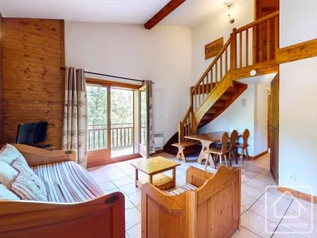 duplex de deux chambres à proximité du centre de samoëns  offrant d’excellentes prestation