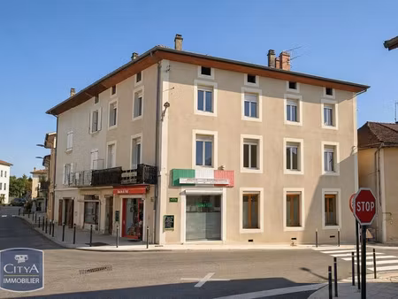 immeuble à vendre 150 m² - chatte (38) - 163 000€