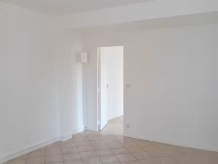 studio 18m2 métro crimée