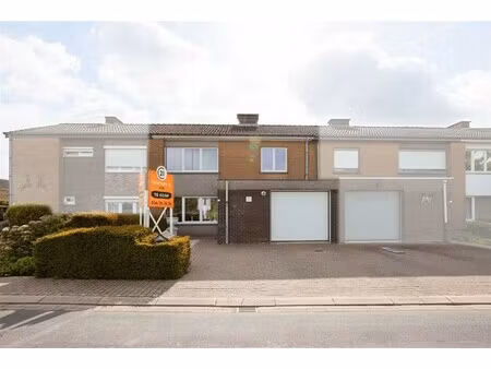 gerenoveerde gezinswoning met tuin nabij centrum