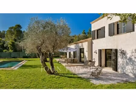 maison de luxe à vendre à valbonne : 2 350 000 € | 202m²